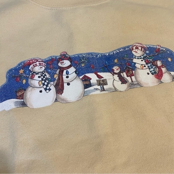 Yellow Graphic Crewneck Sweatshirt Winter Snowman Holiday Theme, size Large - Picture 2 of 7